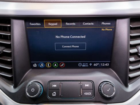 Used 2023 GMC Acadia SLT image 19