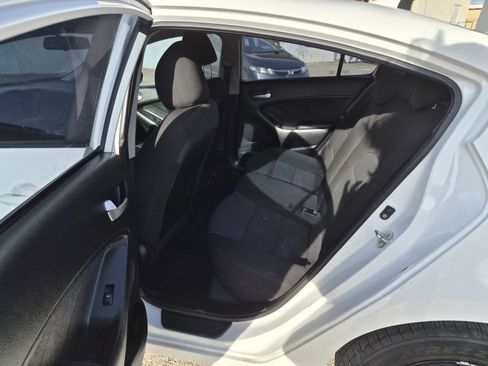 Used 2018 Kia Forte LX image 10