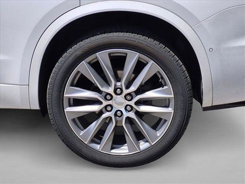Used 2020 Cadillac XT6 Sport w/ Platinum Package AWD/4WD image 9