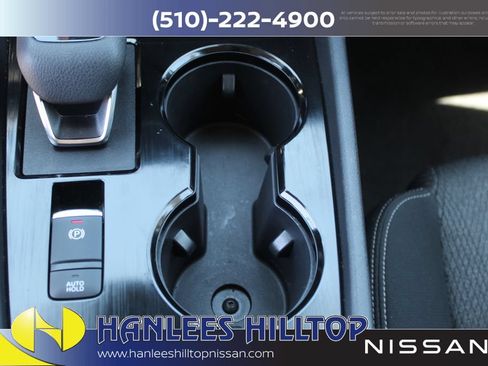 Used 2025 Nissan Rogue SV FWD image 22