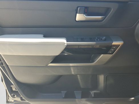 Certified 2026 Toyota Tundra Limited AWD/4WD image 18