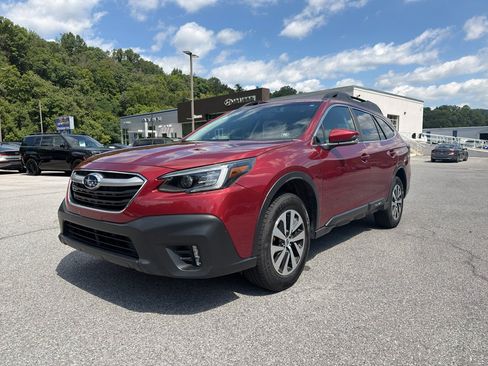 Used 2022 Subaru Outback Premium AWD/4WD image 3