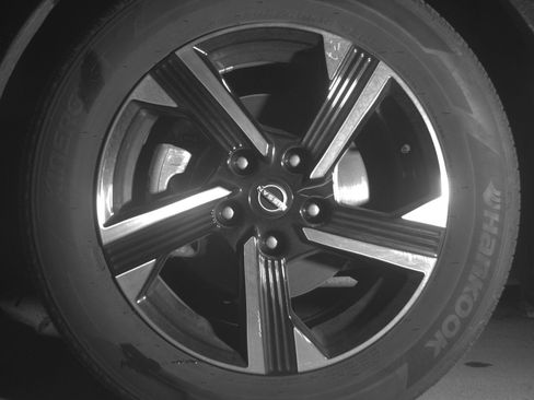 Used 2025 Nissan Sentra SV FWD image 12