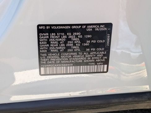 Used 2025 Volkswagen Atlas SE FWD image 37