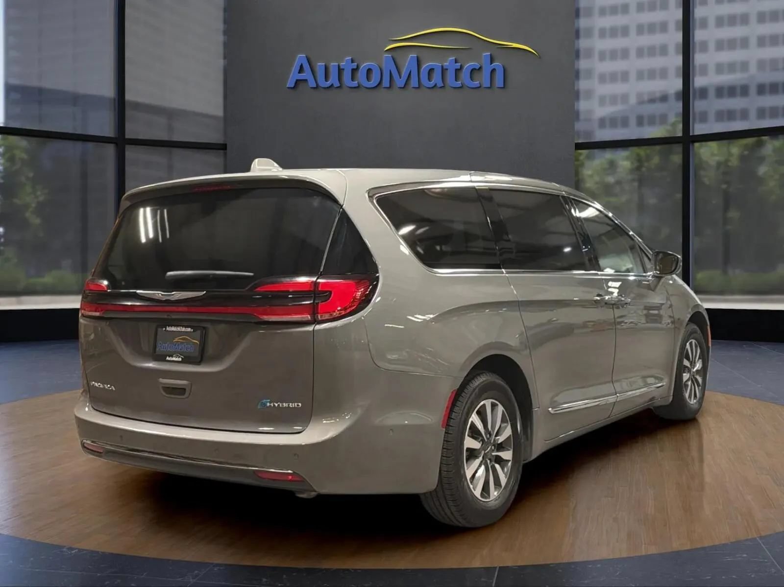 Used 2022 Chrysler Pacifica Limited FWD image 11