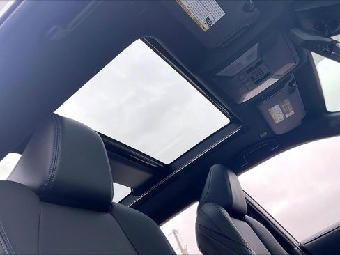 Used 2025 Toyota RAV4 XSE image 27