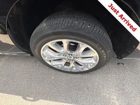 Used 2018 Ford Expedition Max Limited w/ Equipment Group 302A RWD image 17