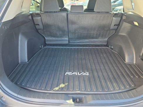 Used 2025 Toyota RAV4 LE FWD image 14