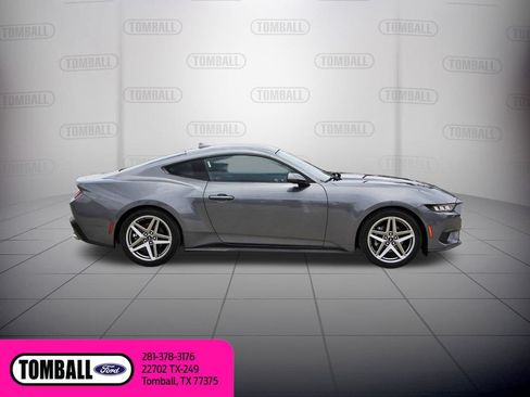 Used 2024 Ford Mustang Coupe RWD image 8