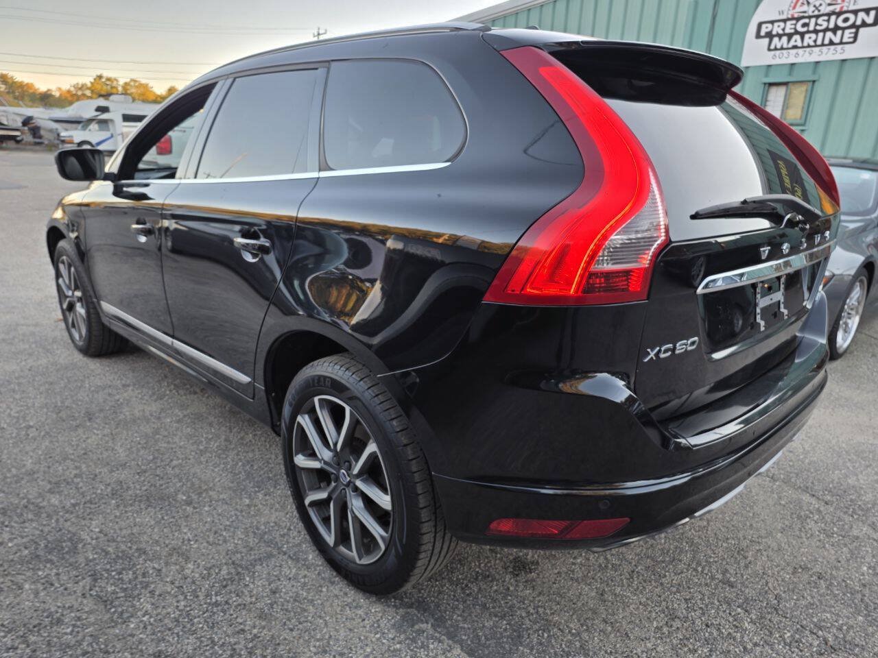 Used 2016 Volvo XC60 T5 Platinum AWD/4WD image 14