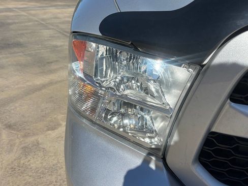 Used 2015 RAM 1500 Express image 29