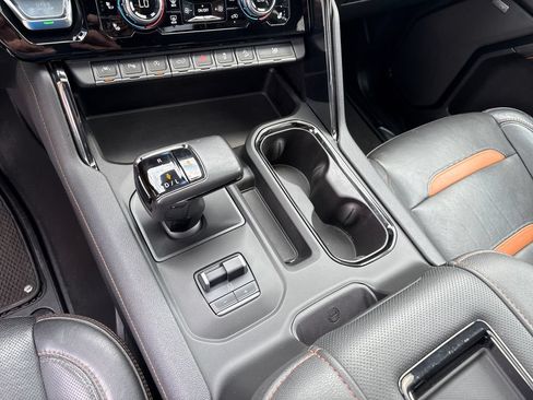 Certified 2022 GMC Sierra 1500 AT4 w/ AT4 Premium Package AWD/4WD image 24