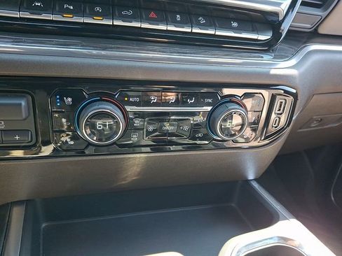 Certified 2023 Chevrolet Silverado 1500 LTZ AWD/4WD image 16