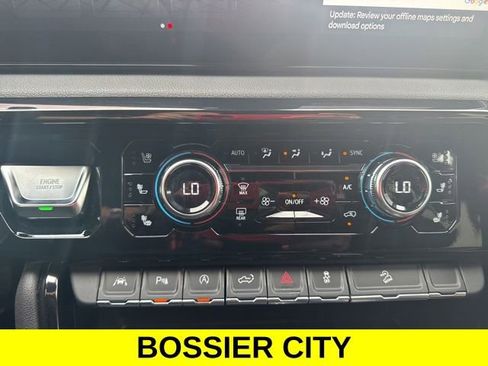 Certified 2024 GMC Sierra 1500 AT4 w/ Technology Package AWD/4WD image 16