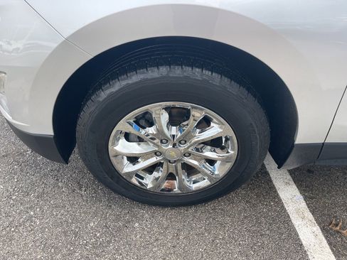 Used 2020 Chevrolet Equinox LT image 9