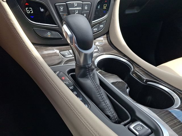 Used 2020 Buick Envision Essence AWD/4WD image 15