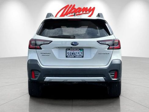 Used 2022 Subaru Outback Limited AWD/4WD image 5