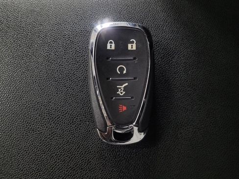 Used 2024 Chevrolet Equinox LT image 32