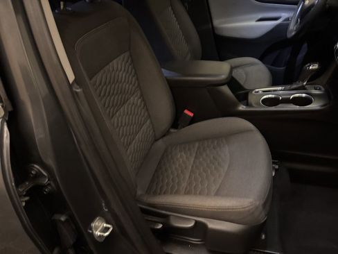 Used 2020 Chevrolet Equinox LT image 22
