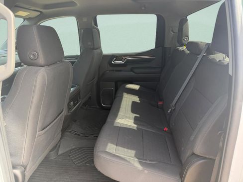 Used 2024 Chevrolet Silverado 1500 LT Trail Boss w/ Protection Package image 15