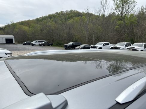 New 2026 Chevrolet Suburban High Country AWD/4WD image 24