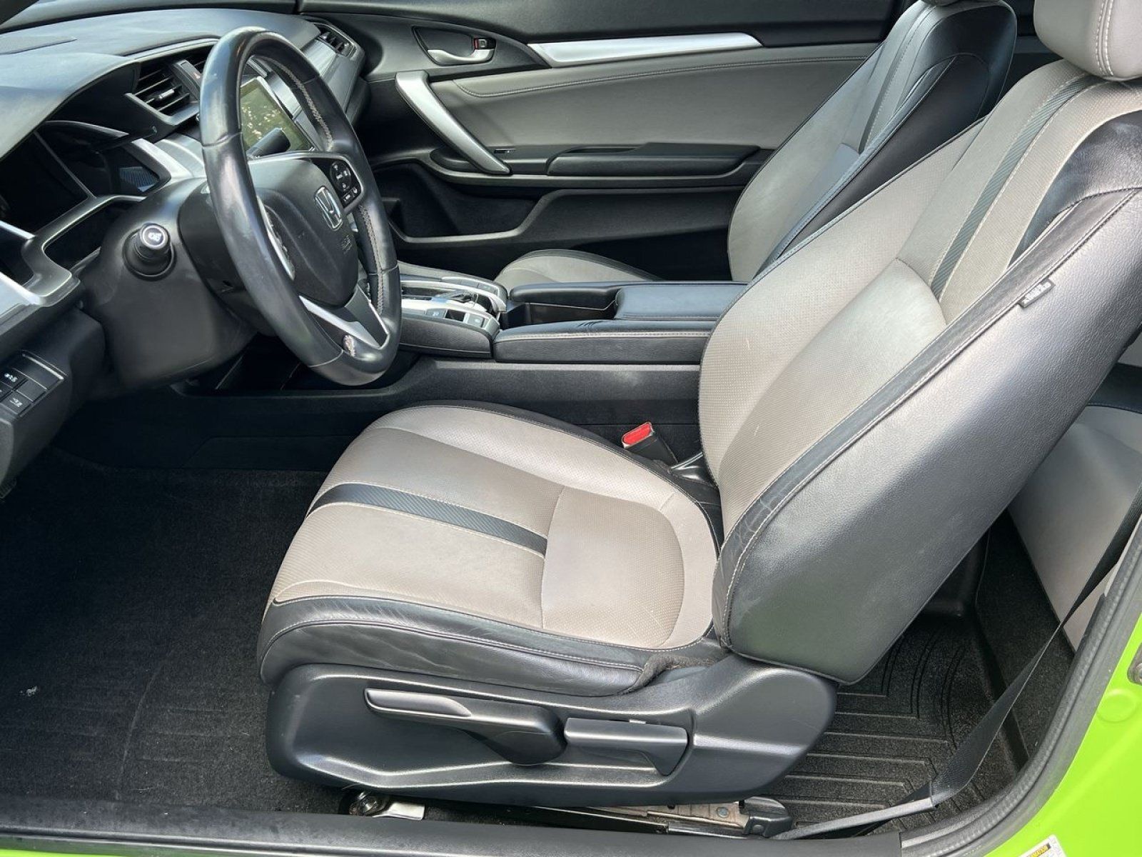 Used 2017 Honda Civic Touring image 10