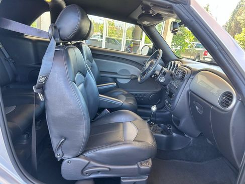 Used 2005 Chrysler PT Cruiser GT FWD image 26