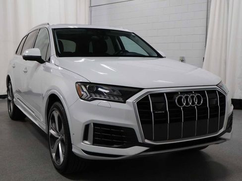 Used 2023 Audi Q7 3.0T Premium Plus w/ Premium Plus Package AWD/4WD image 13