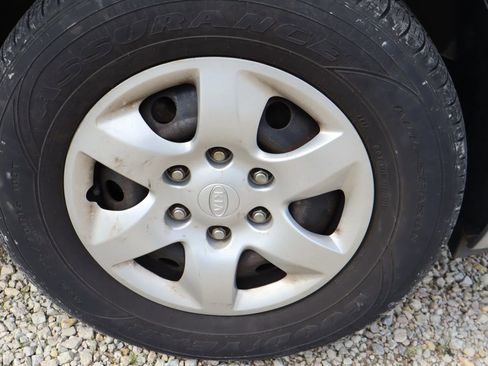 Used 2009 Kia Sedona LX w/ PWR Pkg image 25