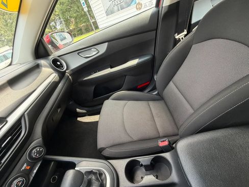 Used 2023 Kia Forte LXS FWD image 21