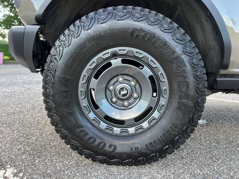 Used 2025 Ford Bronco Badlands AWD/4WD image 17