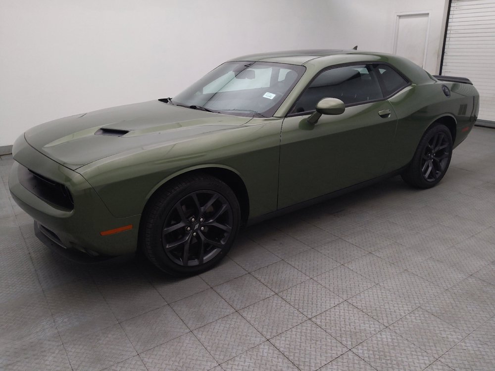 Used 2021 Dodge Challenger SXT w/ Blacktop Package RWD image 2