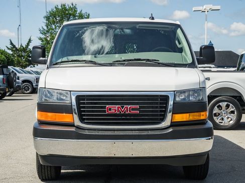 Used 2024 GMC Savana 2500 w/ Driver Convenience Package RWD image 2