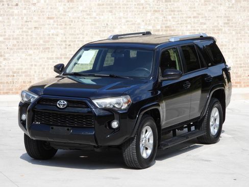 Used 2016 Toyota 4Runner 2WD SR5 image 22