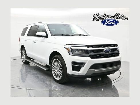 Used 2024 Ford Expedition Limited AWD/4WD image 1