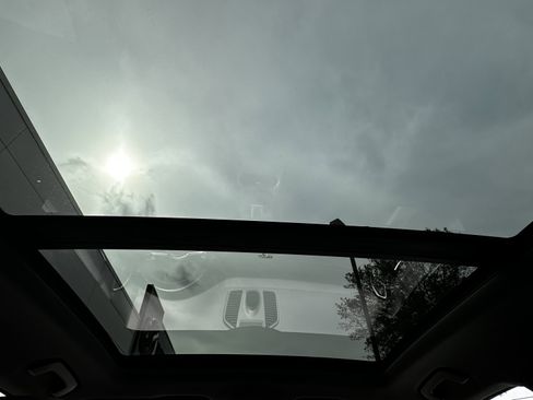 Used 2019 Porsche Cayenne image 38