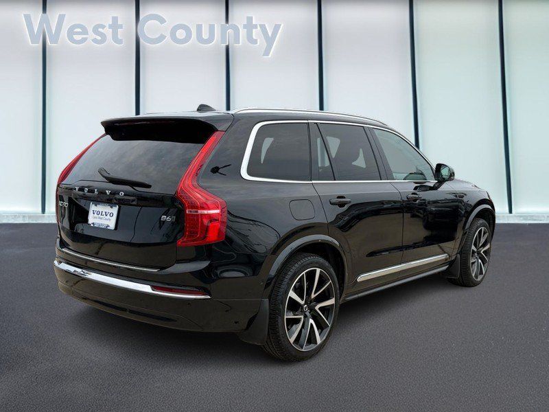 Certified 2024 Volvo XC90 B6 Plus w/ Protection Package Premier AWD/4WD image 4