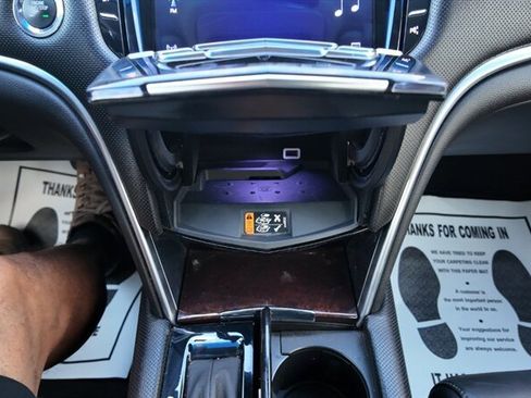 Used 2017 Cadillac XTS Luxury image 8