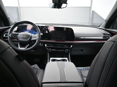 New 2026 Chevrolet Traverse Z71 w/ Enhanced Driving Package AWD/4WD image 22
