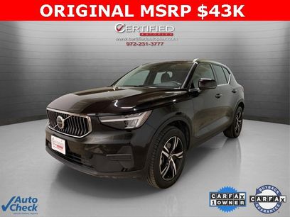 Used 2025 Volvo XC40 B5 Core