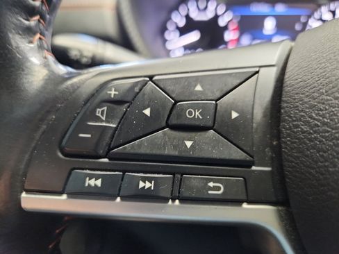 Used 2022 Nissan Sentra SR w/ SR Premium Package FWD image 13