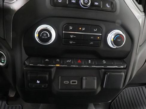 Used 2023 GMC Sierra 1500 Pro w/ Convenience Package AWD/4WD image 11