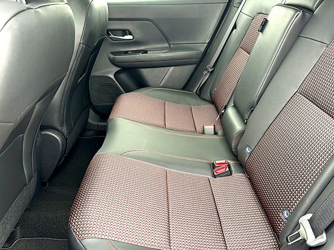New 2026 Nissan Kicks SR w/ SR Premium Package FWD image 16