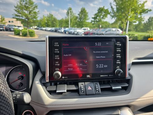 Used 2019 Toyota RAV4 XLE Premium w/ Advanced Technology Package FWD image 20
