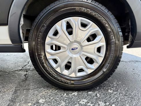 Used 2018 Ford Transit 350 XLT RWD image 26
