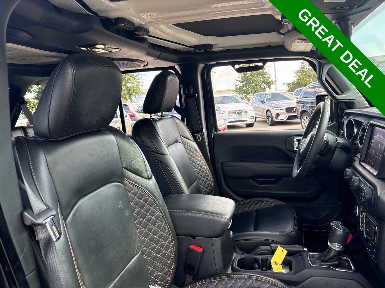 Used 2023 Jeep Wrangler Unlimited Sahara AWD/4WD image 14
