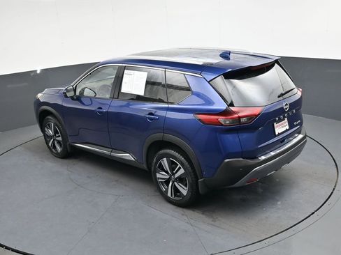 Used 2023 Nissan Rogue SL w/ SL Premium Package image 34