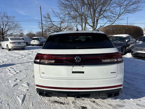 New 2026 Volkswagen Atlas Cross Sport SEL R-Line AWD/4WD image 6