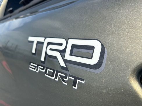 Used 2024 Toyota Tacoma TRD Sport AWD/4WD image 34