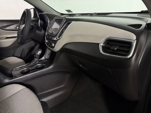 Used 2022 Chevrolet Equinox LS w/ LS Convenience Package FWD image 30